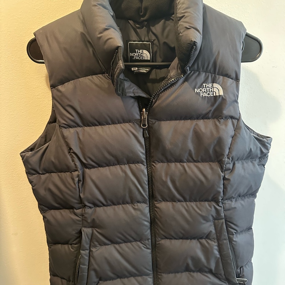 Women’s Northface vest